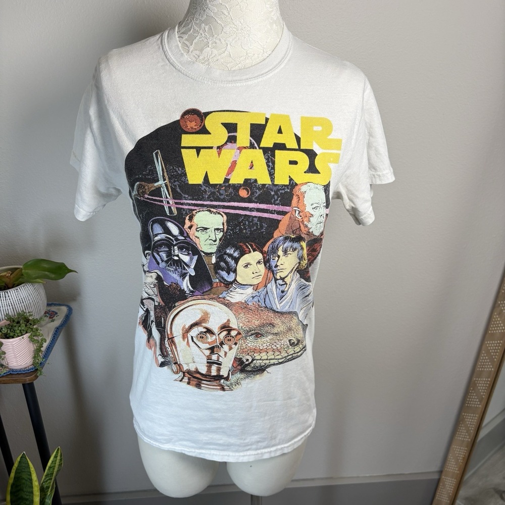 Star Wars Unisex S White Graphic Tee Sci Fi Movie Core Cotton